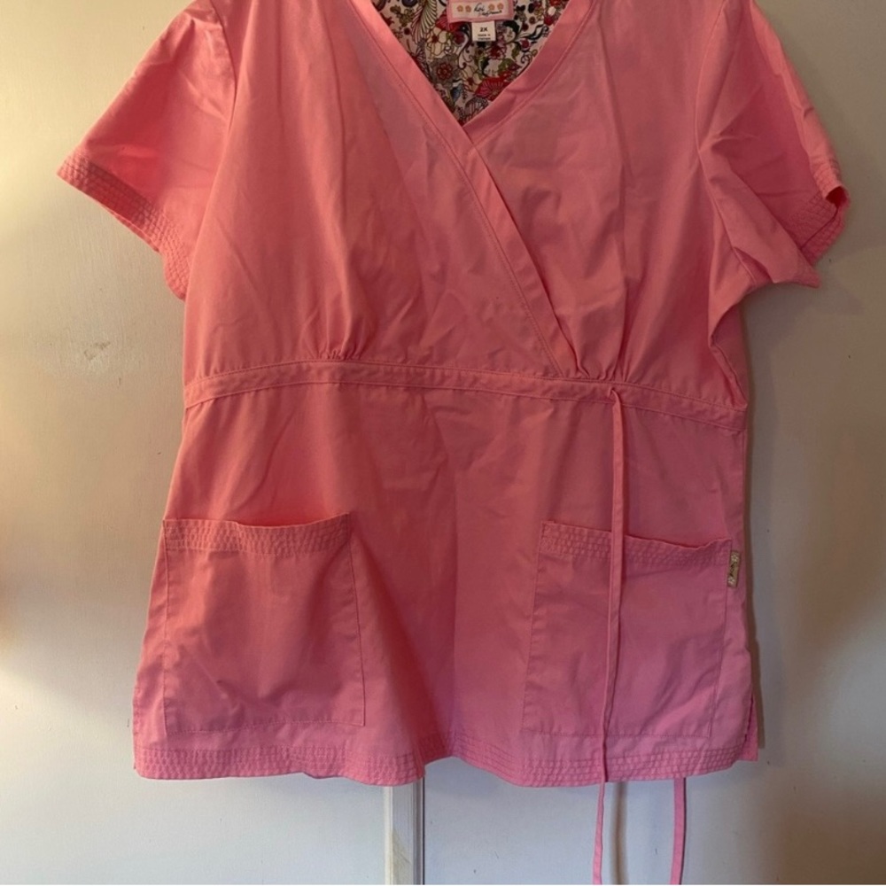 Koi scrub top
